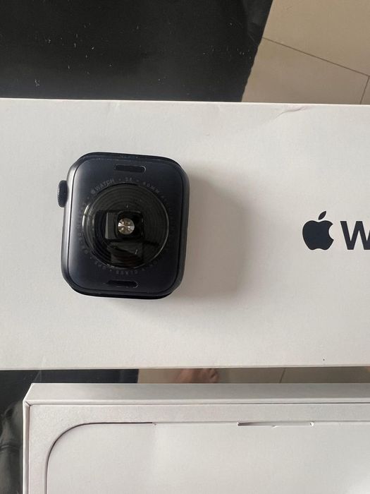 Apple watch se 2nd gen 40mm