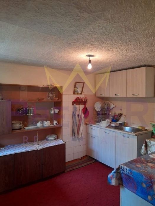 Къща в Варна, област-с.Разделна