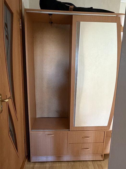 Продам шкаф для прихожей