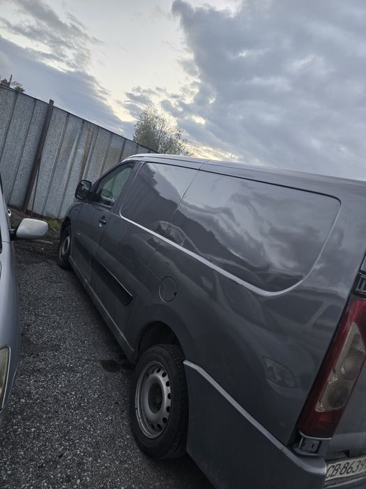 Товарен бус под наем / Rent a car Sofia