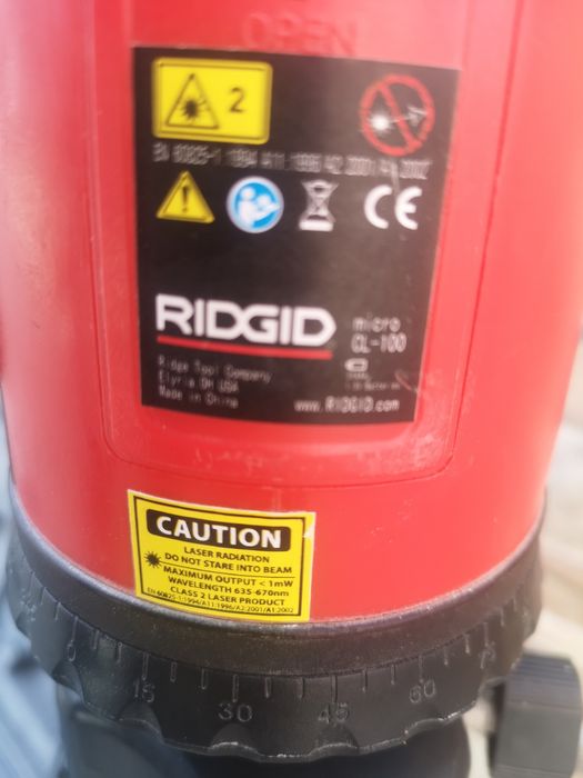 Ridgid micro CL100 Oбхват 30м Триножник