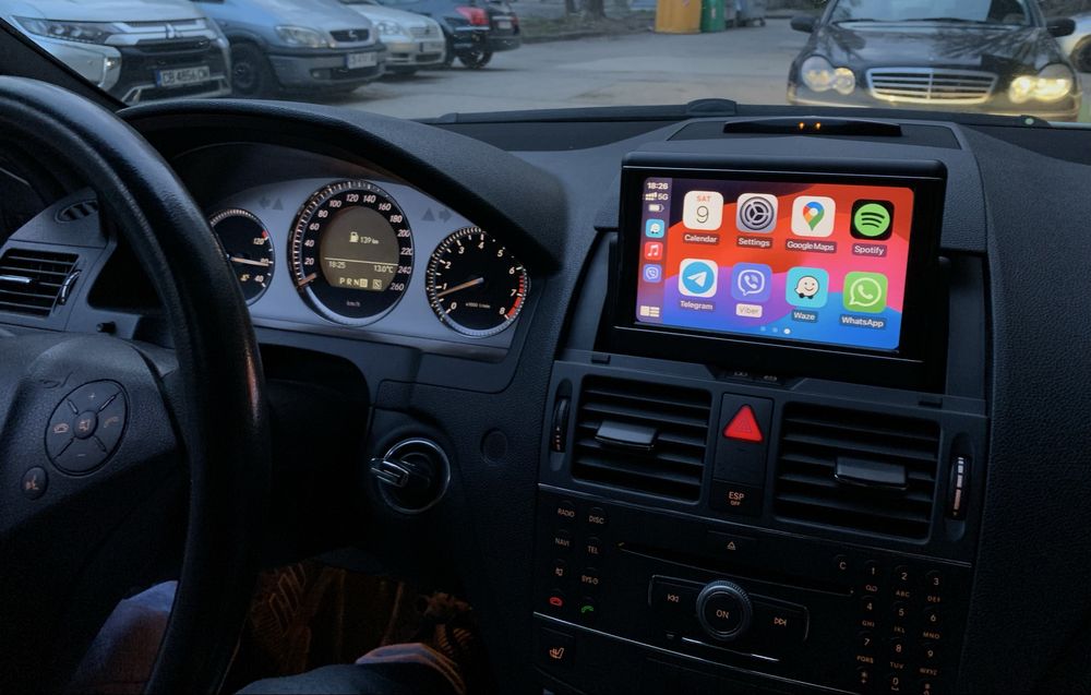 Задна камера и Carplay Mercedes W204 W212 монтиране Fakra AndroidAuto