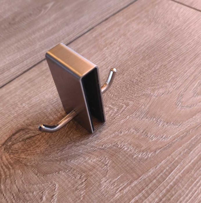 стоманени закачалки за стъкло/врата на баня