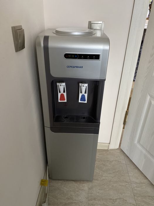 Продам кулер для воды с холодильником