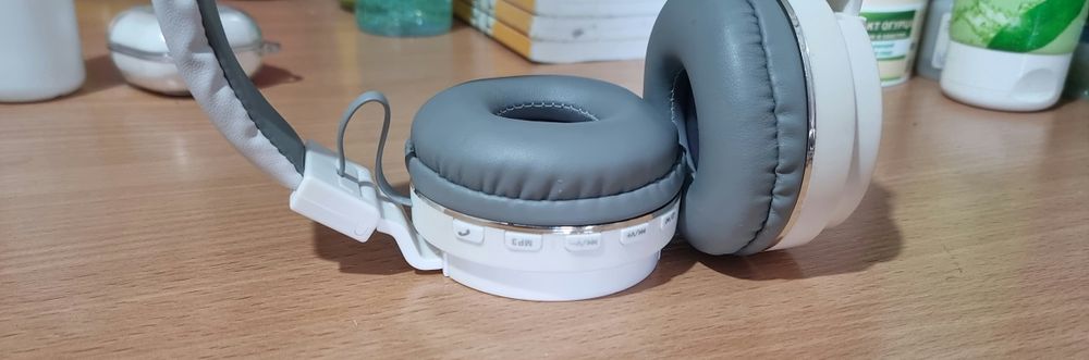 Беспроводные наушники