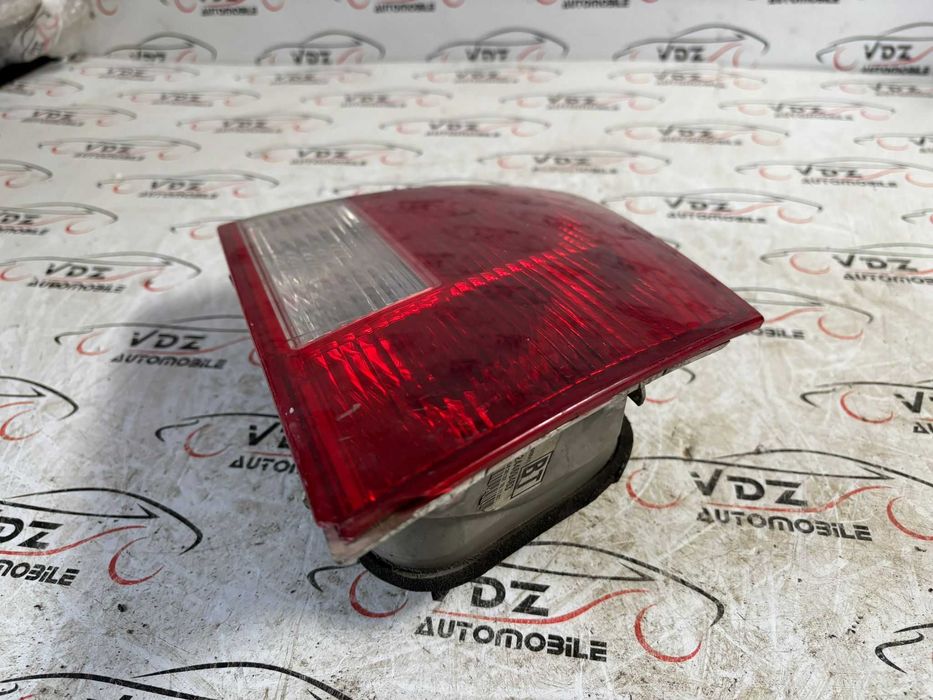 Stop stanga de pe haion Opel Vectra c an 2003 combi