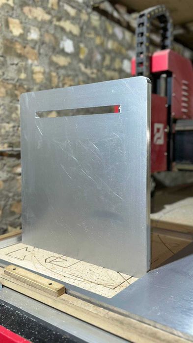 услуга лазерной резки алюминий обработка