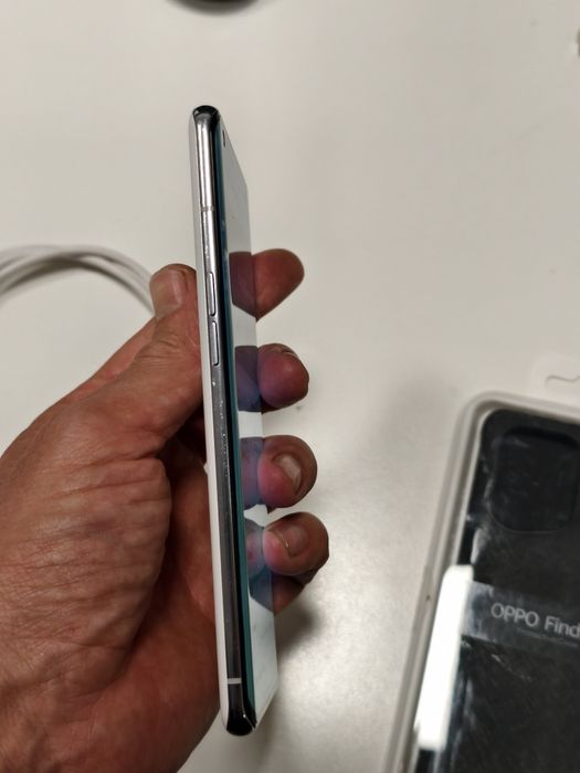 Продавам OPPO Find X5 – 256GB, бял цвят