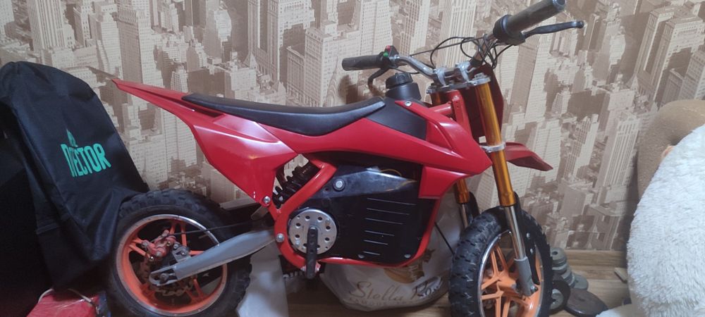 Продам детский электро питбайк
