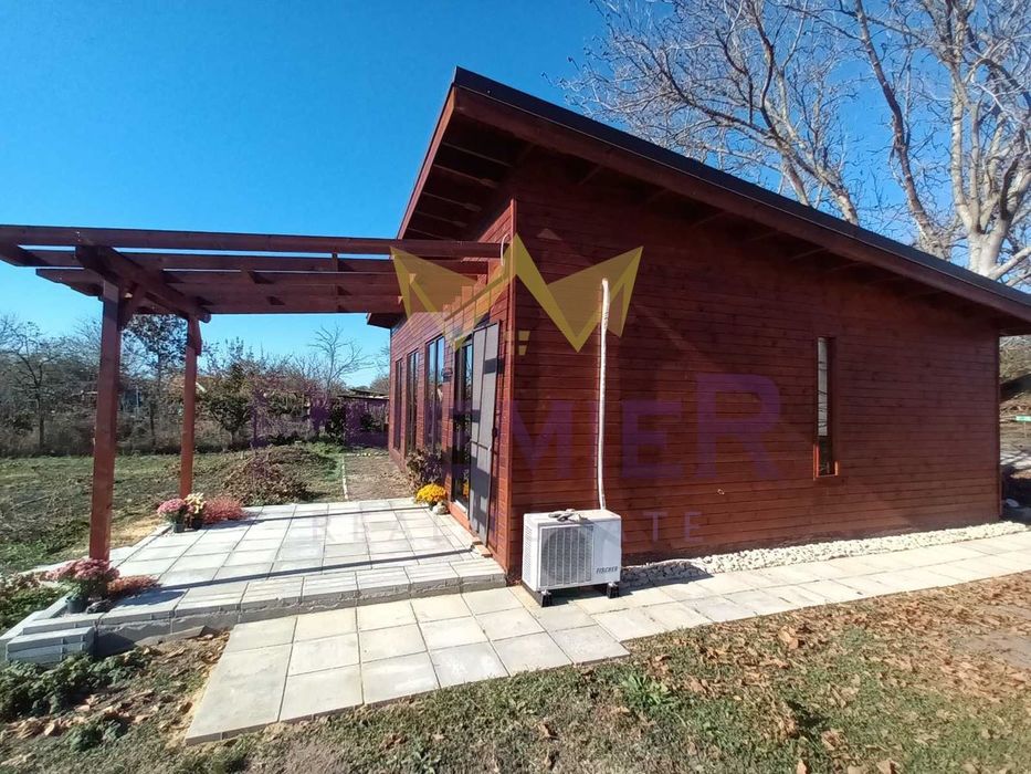 Къща в Варна, област-с.Тутраканци площ 70 кв.м