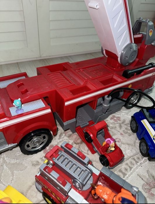 голяма пожарна Песпатрул+ колички и герои