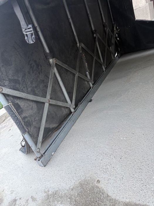 Labo tent koredan kelgan