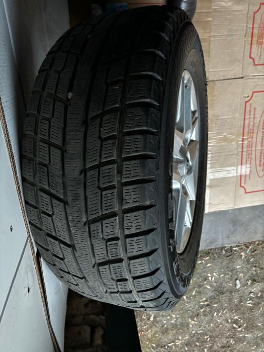 Зимние шины липучки с дисками 285/60/18