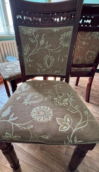 Стулья (мебель для гостиной) б/у