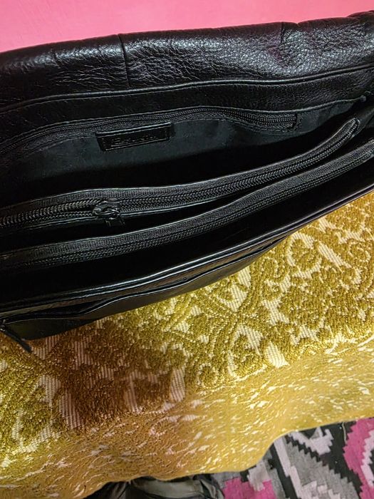 Posetă damă din piele naturală 100%