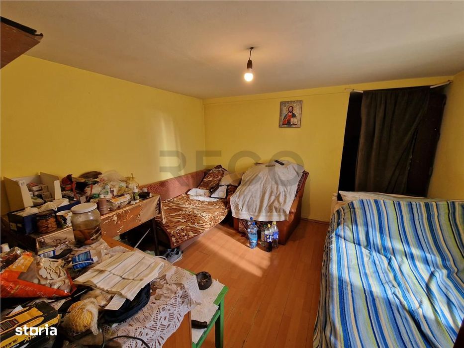 Teren mare cu 2 case in Sabolciu, com. Sacadat