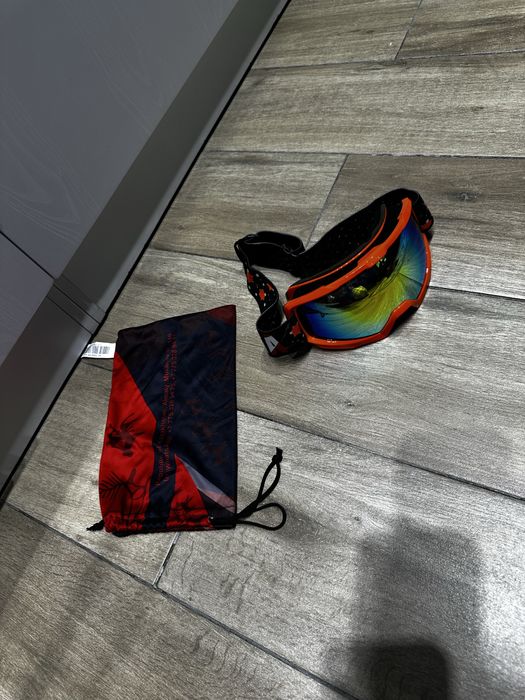 Каска,очки, бафф,перчатки, обувь 42 рр