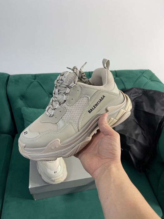 Adidasi Balenciaga Triple S Premium full Box