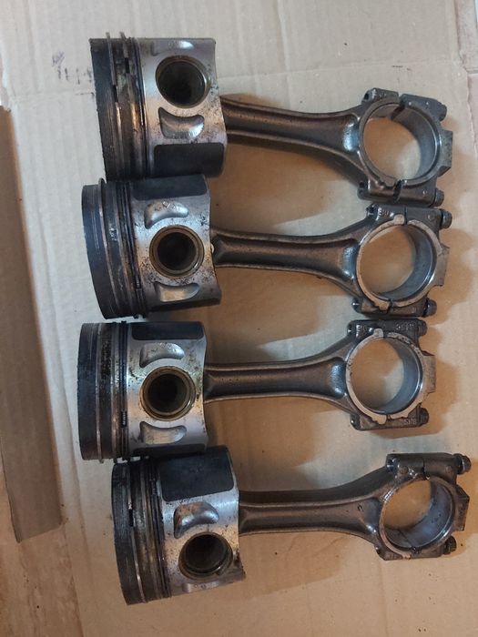 Vand pistoane De A4 b5 1.9 ATJ 2001