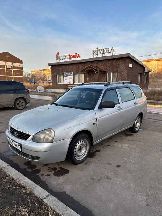 Продам Приору 2011года