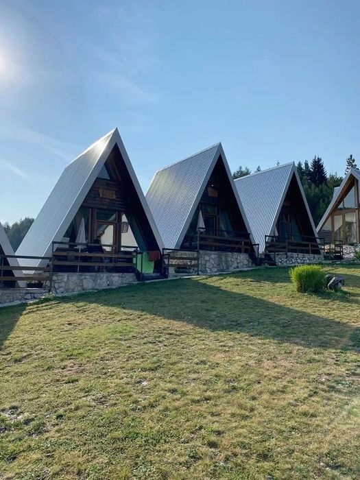 Construim Cabane tip casa sau Aframe