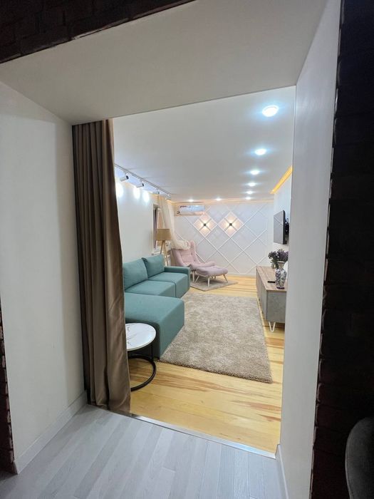 Фергана Фрунзе  массив люкс квартира.