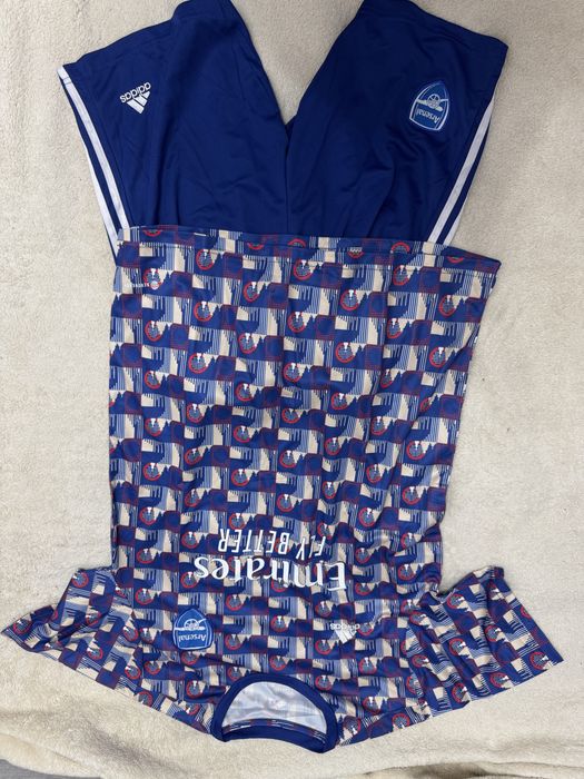 Продам футбольную форму ФК Арсенал сезон 22/23