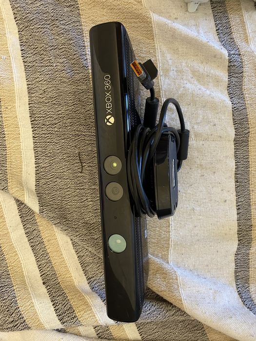 Xbox 360 вместе с киннектом