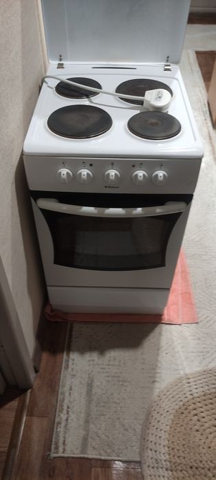 Продам электроплиту