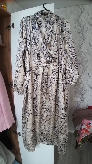 Женское платье,  нарядное