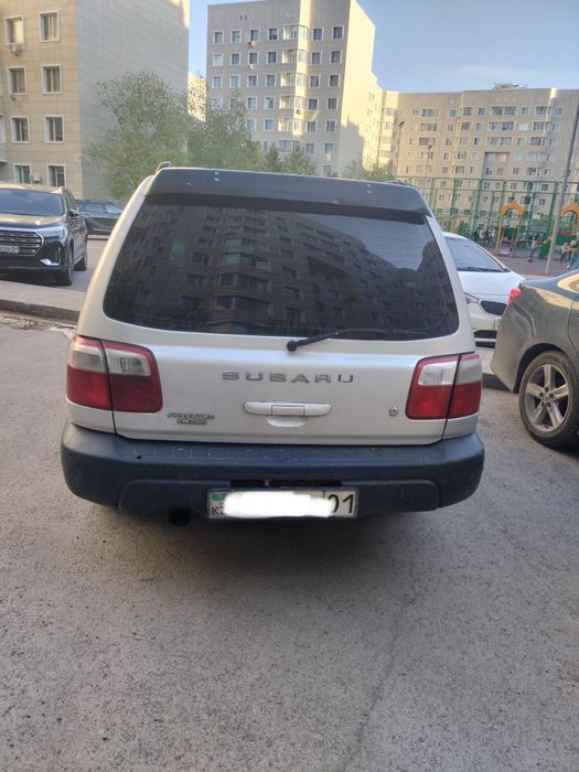 Продам автомашину кроссовер Субару форестор