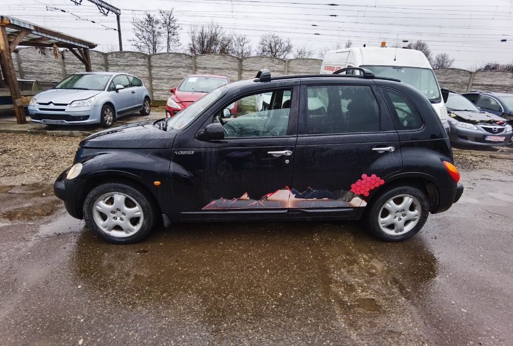 Dezmembrez Chrystler PT Cruiser 2.0 benzina an 2002