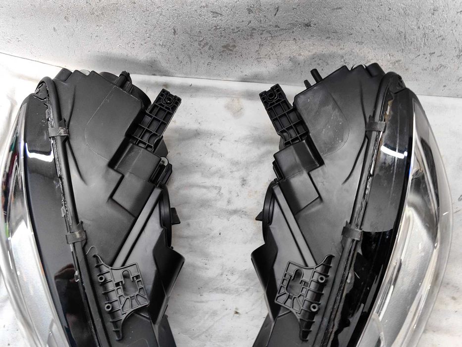 Оригинални  фарове  Ауди А4 Б9  Audi A4 B9 Bixenon