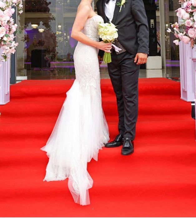 Rochie mireasa sirena