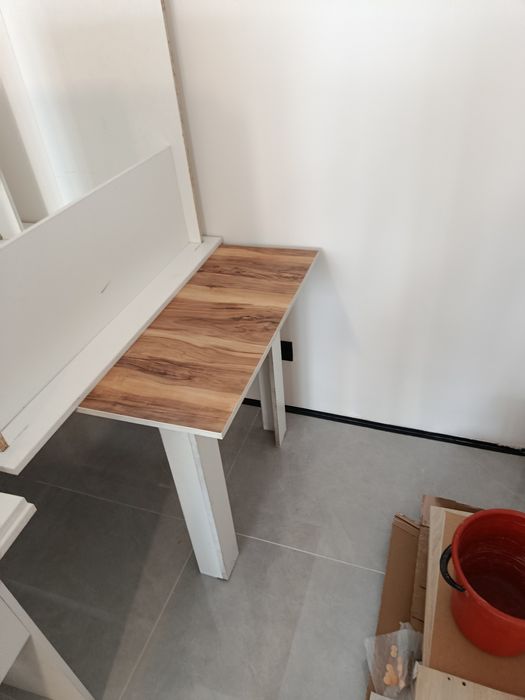 Столы офисные 5 штук, размер 60/100 см