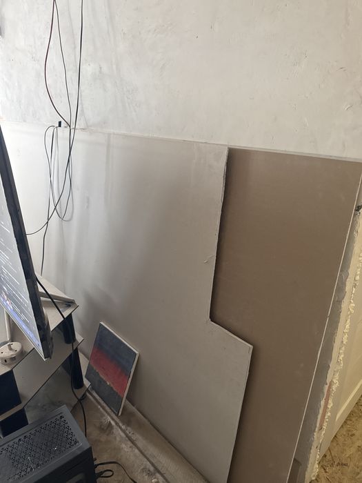 Продаю гипсокортон 2 листа