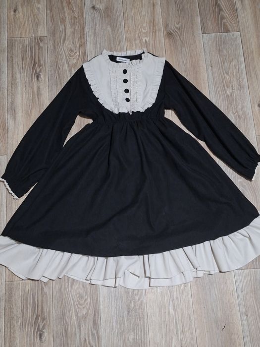 Продам платье в витажном стиле.