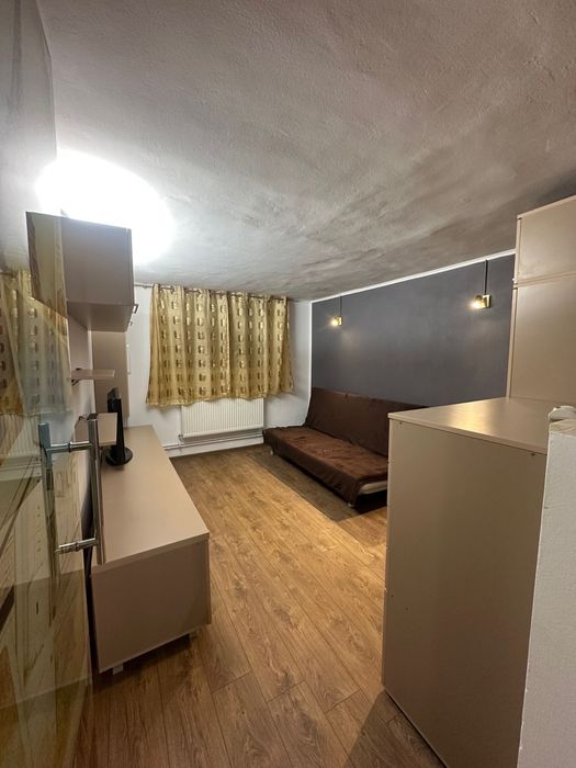 Garsoniera de inchiriat