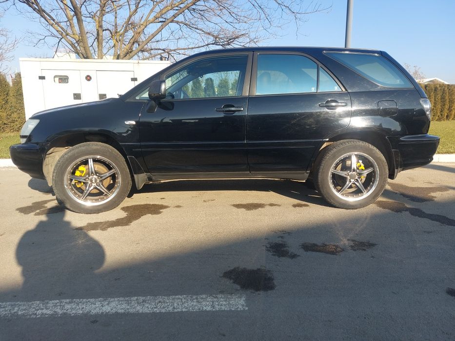 Продавам Lexus RX300