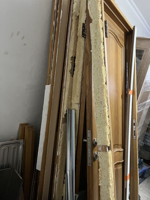 Прлдам межкомнатные двери