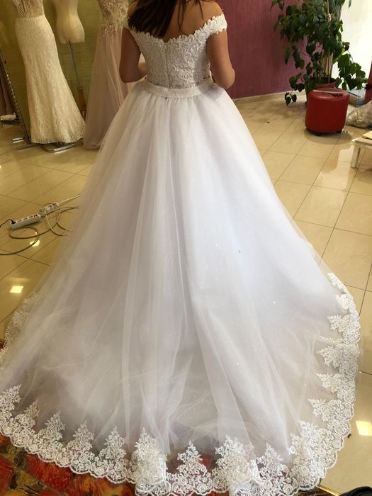 Дизайнерска булчинска рокля