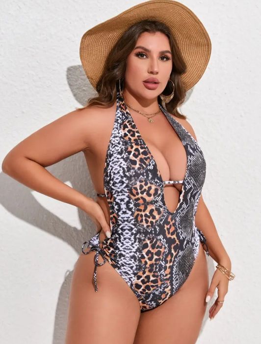 Слитный купальник