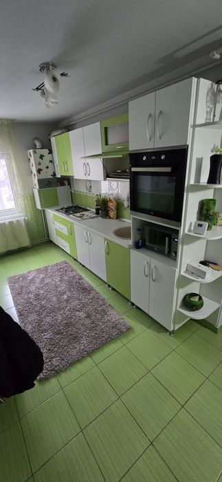 Inchiriez apartament!!!