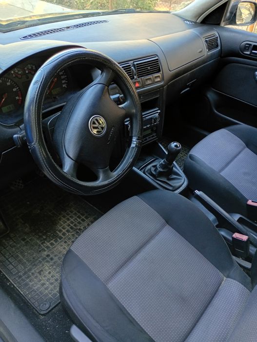 W.Golf 4.1.6 benzina 2003.