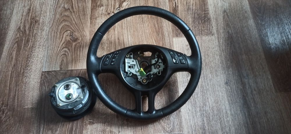 Продам спорт руль на бмв