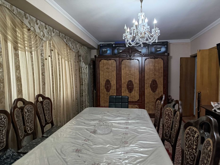 Sotiladi Продается на Хамид Алимджан 2 ком квартира рядом с Акай Сити