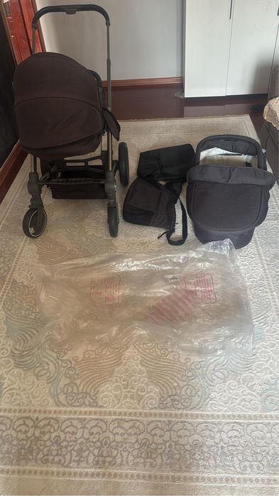 Деткая коляска прогулочная 2 в 1