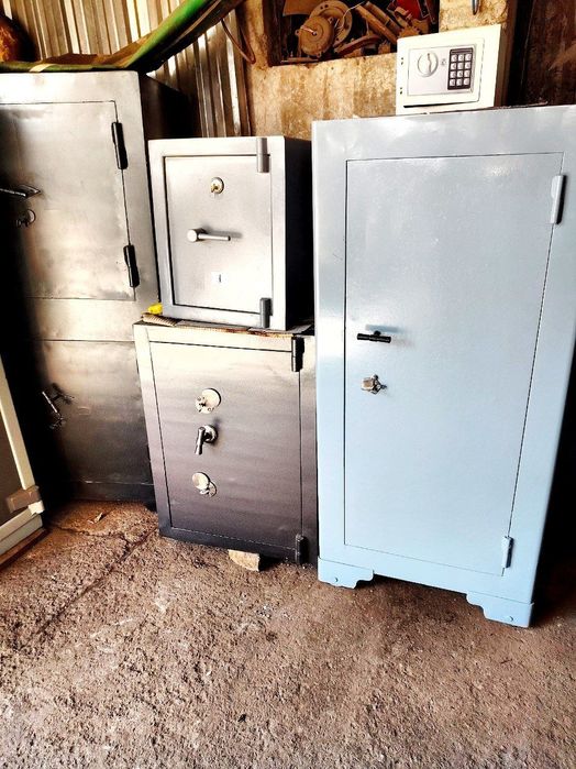 Сейф для дома и офиса, надёжный и крепкий