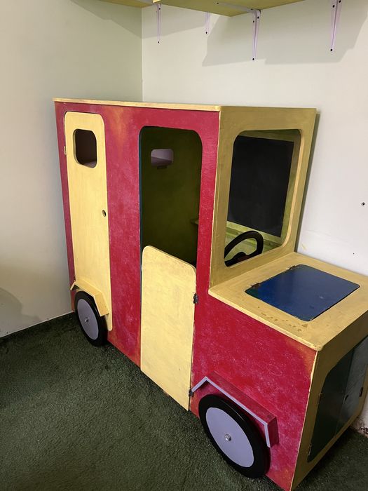 Шкаф машинка деревянная