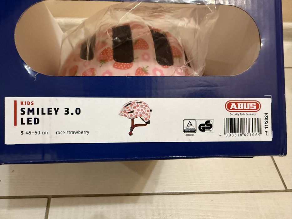 Детска каска Abus Smiley 3.0 rose strawberry
